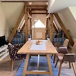 In Herrschaftlicher Apartment *