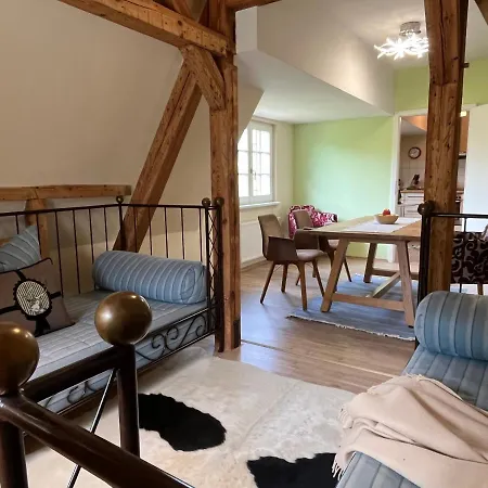 Apartamento In Herrschaftlicher Krakow am See